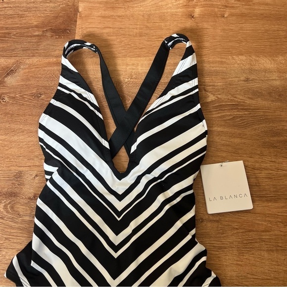 La Blanca Plunge One Piece Swimsuit - Picture 4 of 9